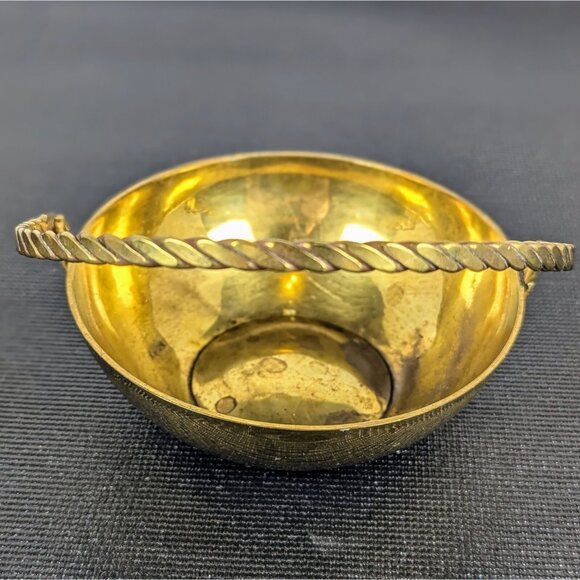 Vintage brass bowl twisted braid handle India trinket serving Amram's - Picture 3 of 4